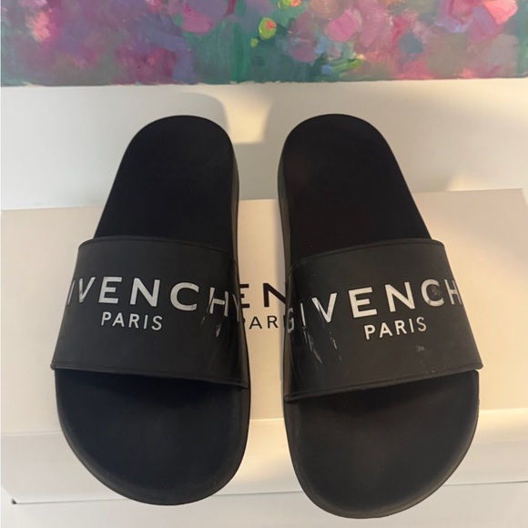 Givenchy slides - Picture 1 of 6